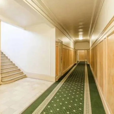 Apartment Private - Avenue Des Champs-elysees Paris